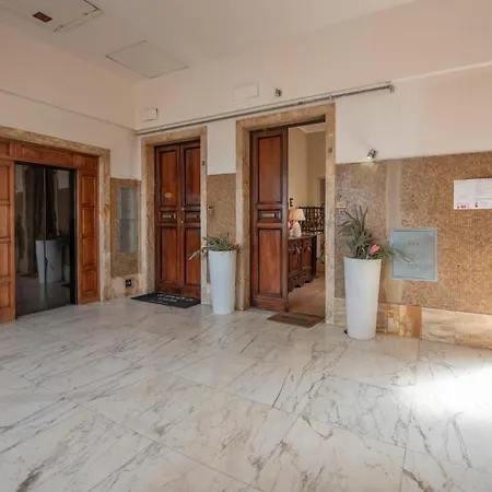 Mamo Florence - Station Family Apartment Exterior photo